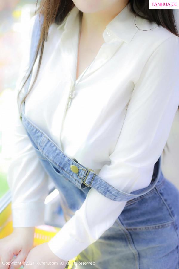   [XiuRen]高清写真图 2024.02.07 No.8087 小薯条nienie 美腿性感第30张图片